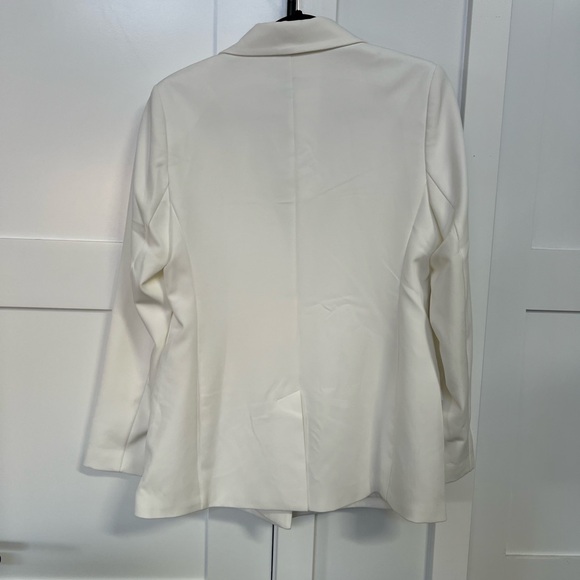 White oversize blazer - Picture 5 of 6